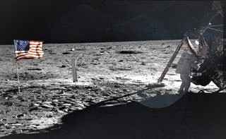 Neil-Armstrong-comandante-da-Apollo-11-em-solo-lunar